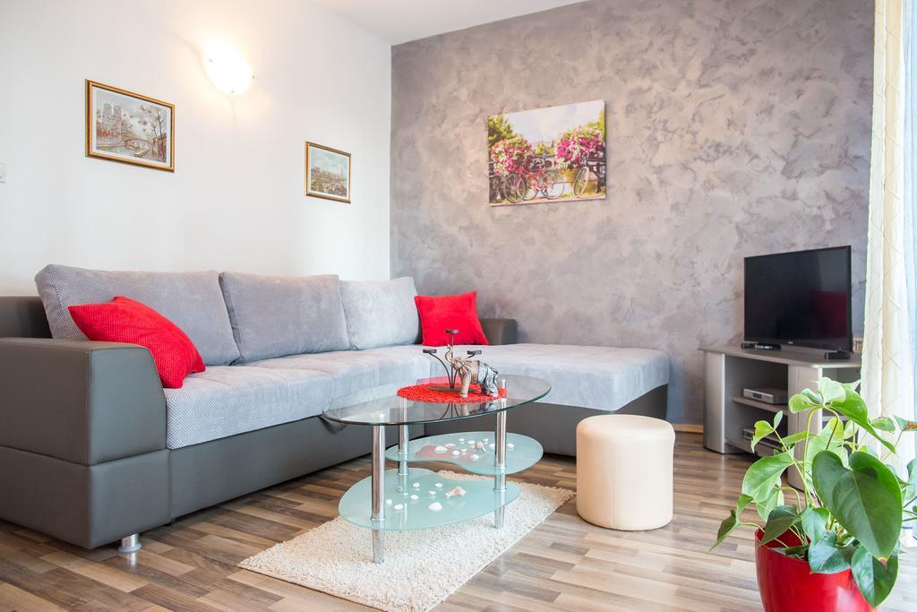 Villa Nadezda Petrovac Extérieur photo